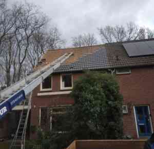 Dakpannen vervangen.jpg