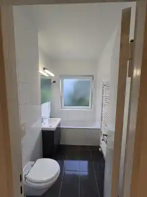 Weißanstrich 85m².jpg