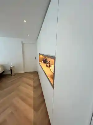 Maatwerk kledingkast.jpg