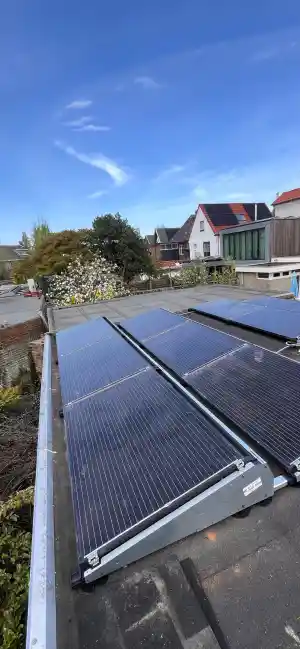 Diverse zonopwek installaties zoals bv 12x zonnepanelen met Enphase IQ.jpg
