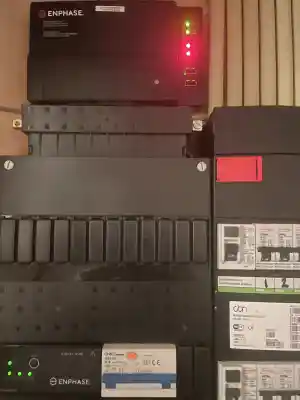 Diverse zonopwek installaties zoals bv 12x zonnepanelen met Enphase IQ.jpg