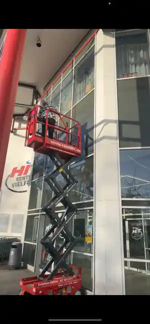 Bauendreinigung und bezugsfertige Übergabereinigung.jpg