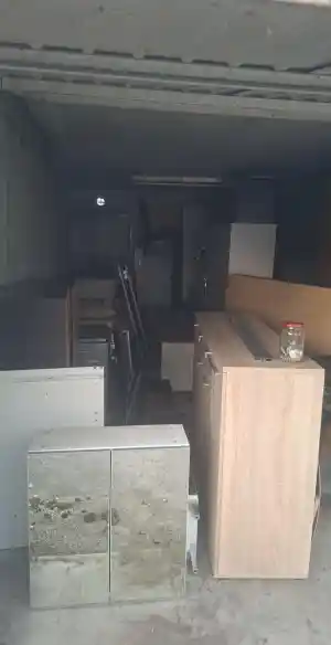 Garagen Entrümpelung.jpg