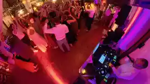 dj_seevetal_Lars_Bäcker_-_Hochzeits-_&_Event_DJ_in_Hamburg_+_Niedersachsen_7.jpg