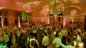 dj_seevetal_Lars_Bäcker_-_Hochzeits-_&_Event_DJ_in_Hamburg_+_Niedersachsen_3.jpg