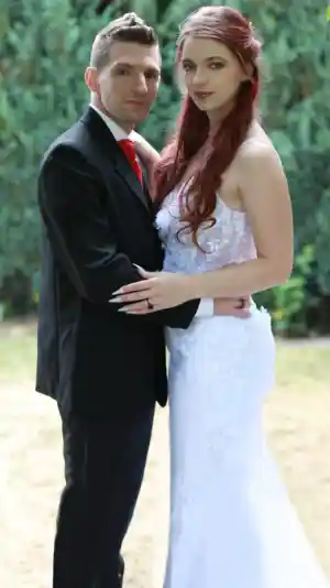 Hochzeitsshooting Manuel und Sina bei Visagistin in Hürth.jpg