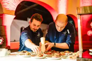 De Honneurs B.V..jpg