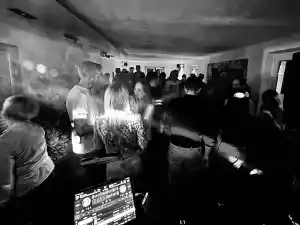 Ü30-Party im "Das Wohnzimmer" Rednitzhembach.jpg