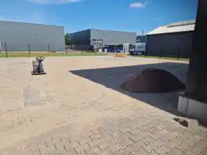 F.W. Lijkendijk bestrating dienstverlening.jpg