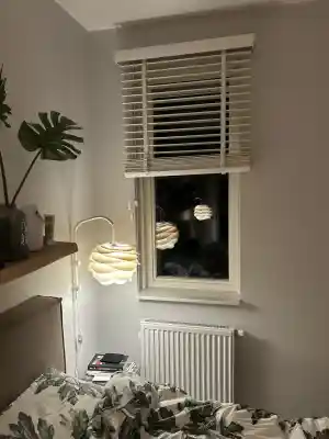 Van zwart ramen , deuren , trap, kozijnen naar gebroken wit ral 9010 .jpg