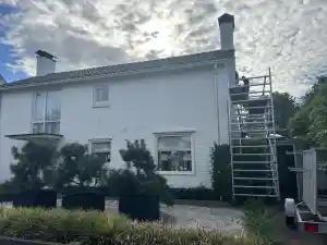 Gehele huis van wit naar crème wit ral 9001 geschilderd .jpg