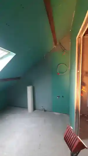 inrichten zolderruimte 1: 1 slaapkamer een badkamer en speelruimte.jpg