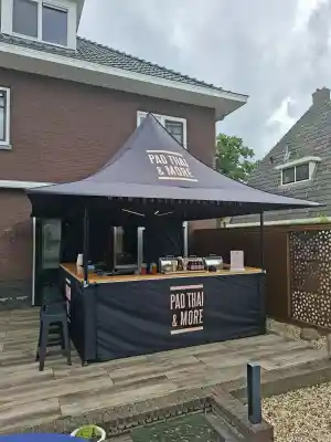 Verjaardagsfeest, tuin catering.jpg