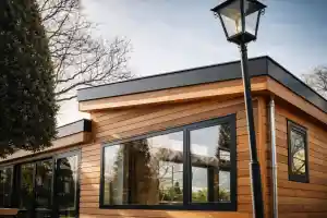 Houten gevelbekleding (ceder).jpg