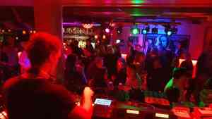 dj_amsterdam_Play_That_Funky_Music_7.jpg