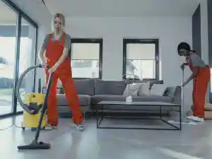 Haagse Glasbewassing & Schoonmaak VOF.jpg