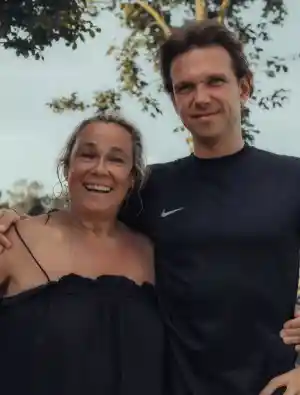 Annick (59, zelfstandig) | Opnieuw pijnvrij en geniet van het leven.jpg