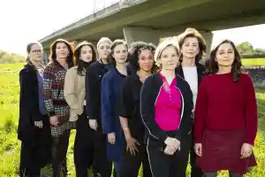 "Sie waren neun".jpg
