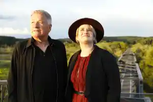 Portrait Thomas Rühmann & Julia Buch.jpg