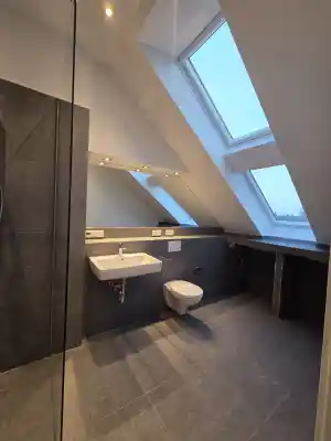 reinigungsfirma_d%C3%BCsseldorf_facilityhelfer24_-_Reinigungs-_und_Hausmeisterservice_7.jpg