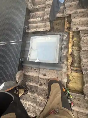 Nieuw 4-pans dakraam geplaatst en afgewerkt 🪟.jpg