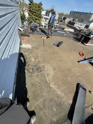 Platdak 55m2 overlaagd in Hintham-Rosmalen🏚️🏠.jpg