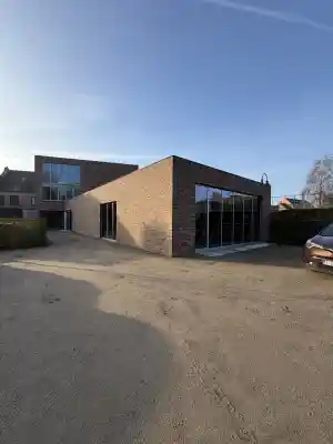 glazenwasser_geel_AJ_Cleaning_Service__3.jpg