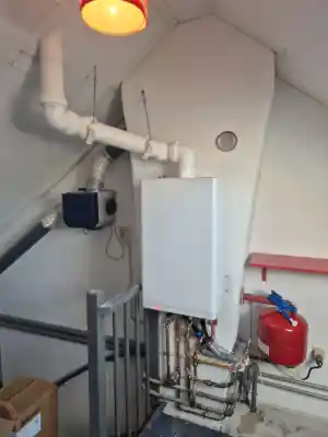 Yores Installatie.jpg