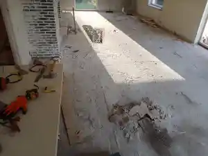 Belgisch hardstenen vloer verwijderen + zandcementvloer verwijderen .jpg