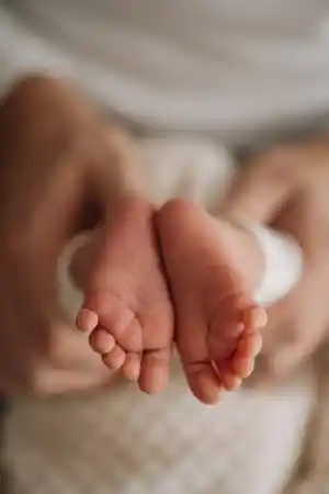 Newborn Shooting.jpg