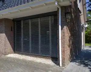 zonwering_nieuw-amsterdam_Homan_Zonwering/Rolluiken_en_Garagedeuren_2.jpg