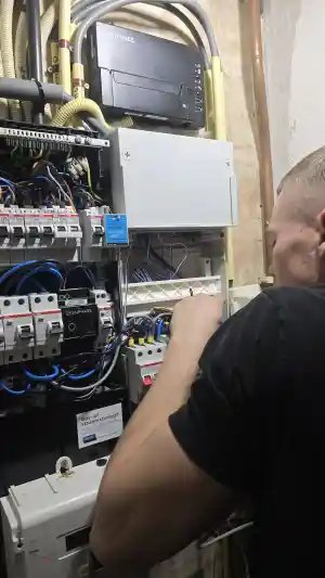 18/3 - Kstar (Thuisbatterij) - Amsterdam.jpg