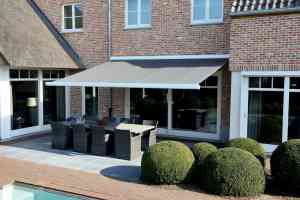 zonwering_voorschoten_Inhuis_Plaza_zonwering_en_terrasoverkapping_3.jpg