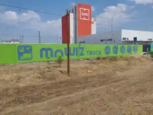 Pintura de muro con logotipo de empresa .jpg
