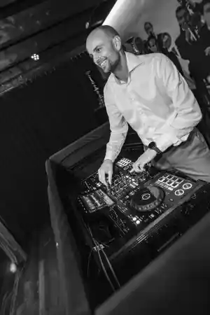 dj_gouda_Sebastic_2.jpg