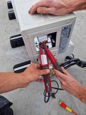 Groepenkasten vervangen & airco aansluiten.jpg