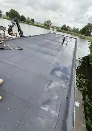 Platdak groot met nieuwe overkapping .jpg