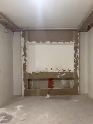 Inbouw tv-wand met haard.jpg