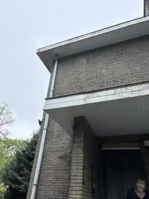 Dakrand voor en na.jpg