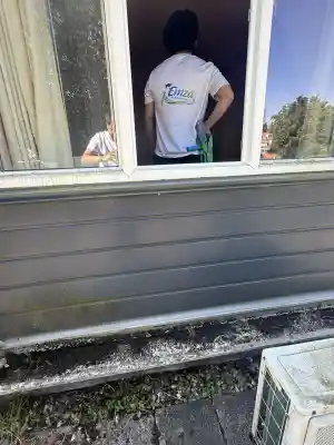 schoonmaakbedrijf_apeldoorn_Emza_Schoonmaak_2.jpg
