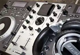 dj_h%C3%B6now_DJ_FREDDY_S._/_D.I.S.C._O._(Neuenhagen_b._Berlin)_6.jpg