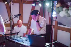 dj_wittgendorf_Mobile_Diskothek_DJ_Tobi_3.jpg