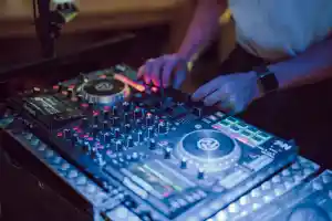 dj_wittgendorf_Mobile_Diskothek_DJ_Tobi_4.jpg