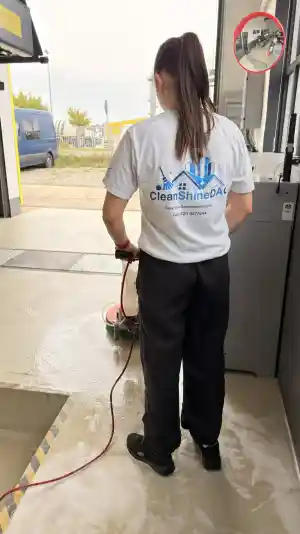 reinigungsfirma_schwerin_CleanShineDAG_Gebäudereinigung_2.jpg