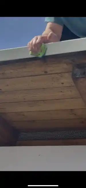 Pool- & Terrassenreinigung mit Hochdruckreiniger inkl. Dachrinnen.jpg