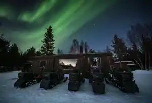 Jukkasjärvi Vildmarkstourer - Schweden.jpg