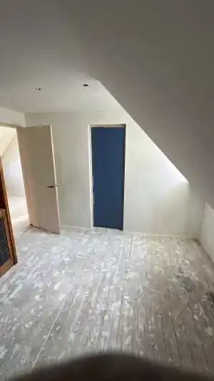 Landhuis met tevreden klanten.jpg