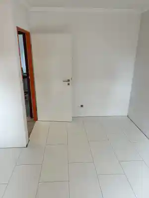 15qm Laminat-Fliesen verlegen.jpg