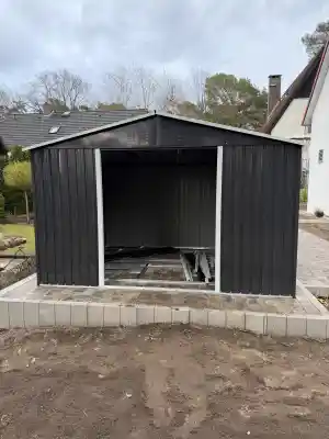 Gartenhaus Montage.jpg