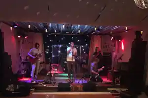 dj_enkhuizen_TheMusicPlace_2.jpg